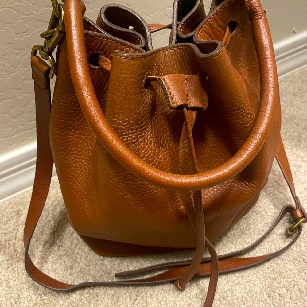 Madewell all leather bucket bag